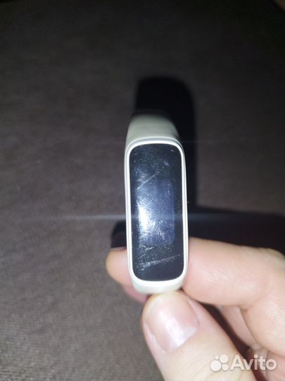 Фитнес браслет samsung fit 2