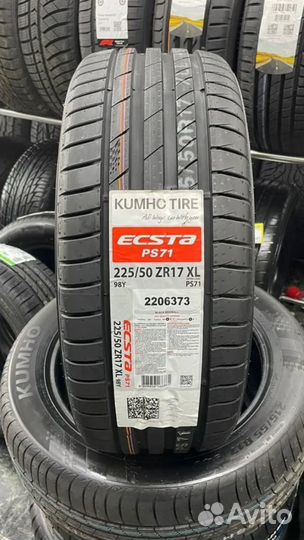 Kumho Ecsta PS71 225/50 R17