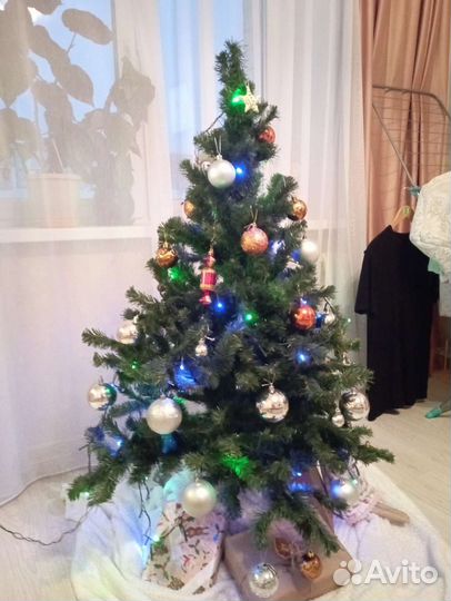 Елка искусственная