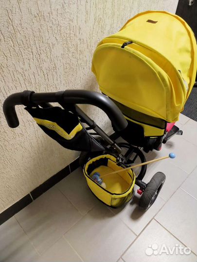 Велосипед с ручкой Lexus Trike музыкальный