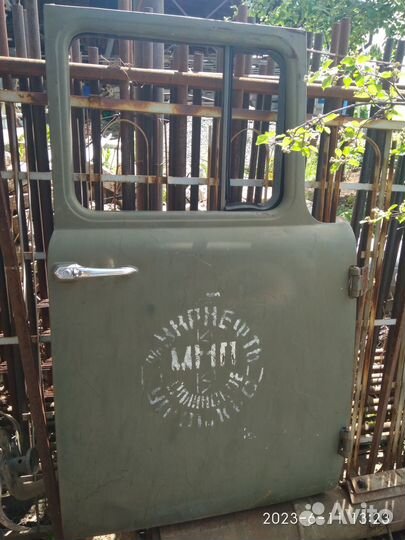 Зиловская дверь