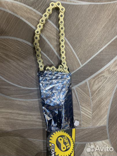 Цепь для мотоцикла 520