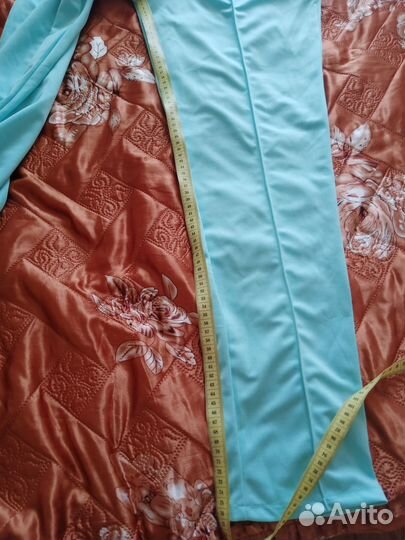 Костюм женский новый 48-50