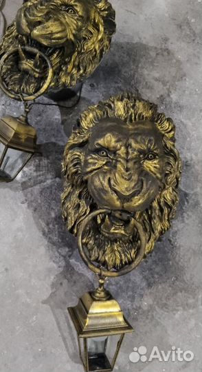 Фонарь голова льва