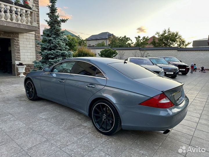 Mercedes-Benz CLS-класс 5.0 AT, 2004, 290 000 км