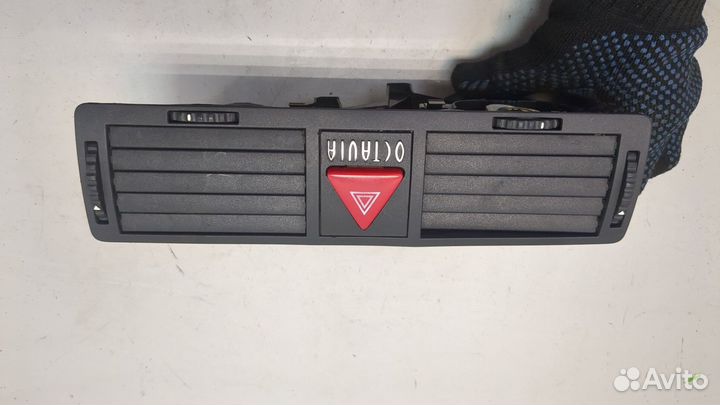 Дефлектор обдува салона Skoda Octavia Tour, 2003