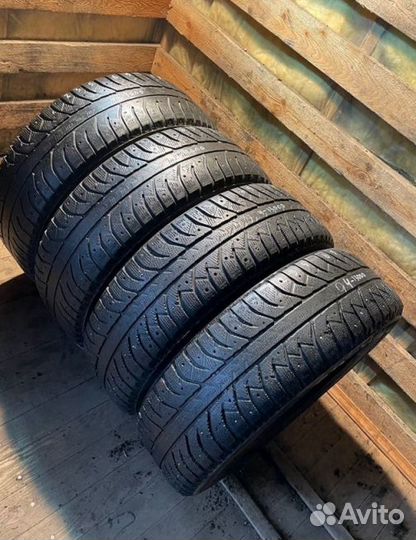 Bridgestone Ice Cruiser 7000 235/65 R17