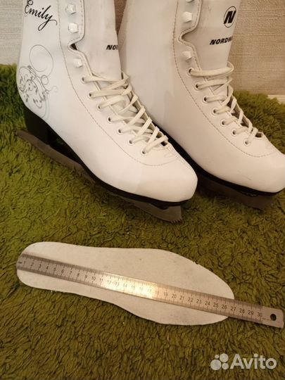 Коньки фигурные 41 размер продам или обменяю на 40