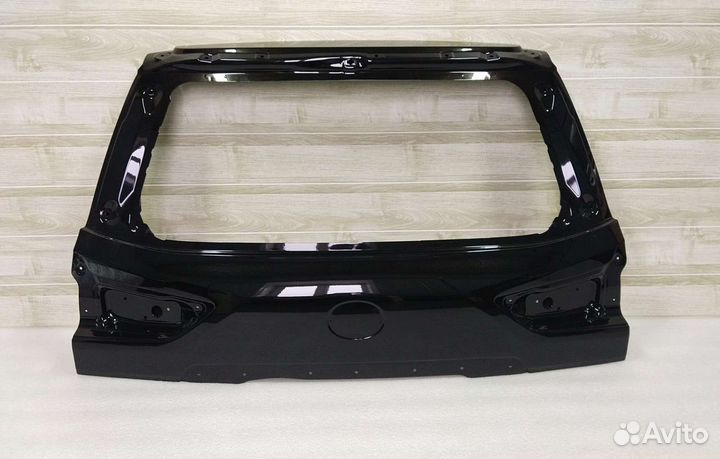 Lexus LX 570 Крышка багажника под установку черная