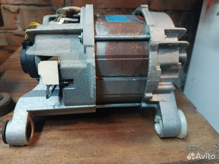 Двигататель стиральной машины bosch WFO 2060