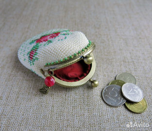 Кошелек-монетница Маленькая роза с бутонами