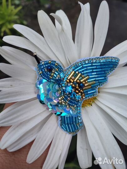Броши вышитые бисером