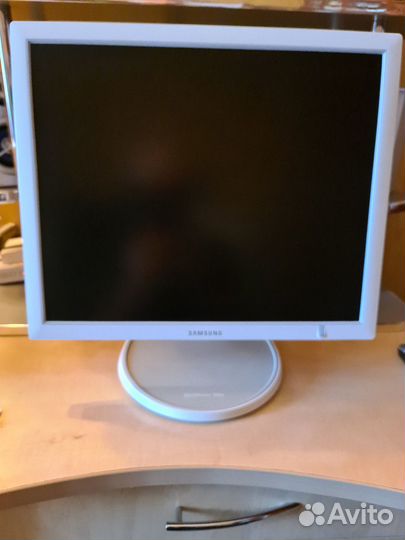 Монитор samsung syncmaster 960BF