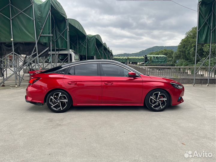 MG 5 1.5 CVT, 2021, 18 000 км