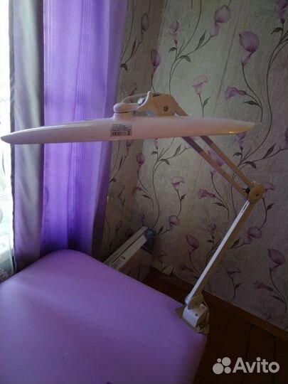 Продаётся кушетка и лампа для наращивания ресниц