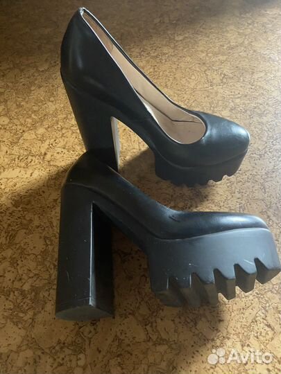 Туфли женские