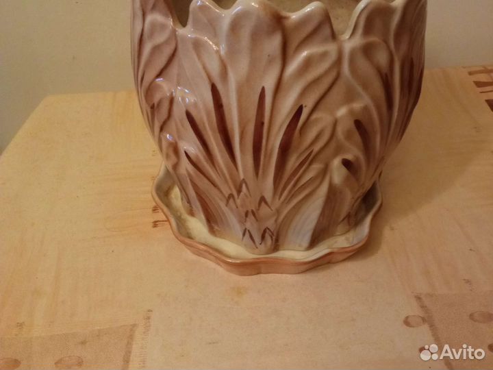 Кашпо горшок для цветов