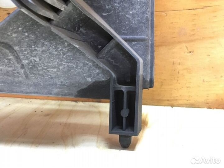 Диффузор радиатора Toyota Corona Premio ST210