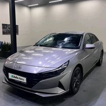 Hyundai Elantra 2.0 AT, 2021, 34 309 км, с пробегом, цена 1 879 000 руб.