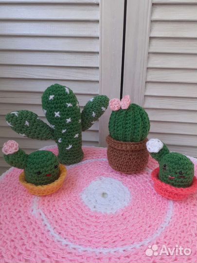 Кактус вязаный