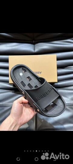 Шлепанцы Burberry