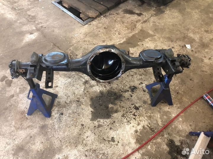 Чулок заднего моста Mitsubishi Pajero Sport 1