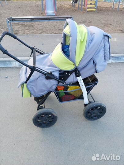 Детская коляска