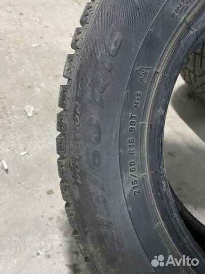 Pirelli Ice Zero 215/60 R16