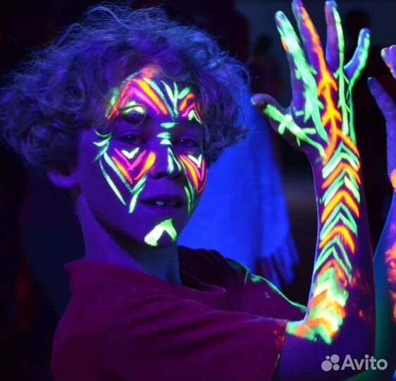 Бумажная дискотека неоновая бумажное шоу