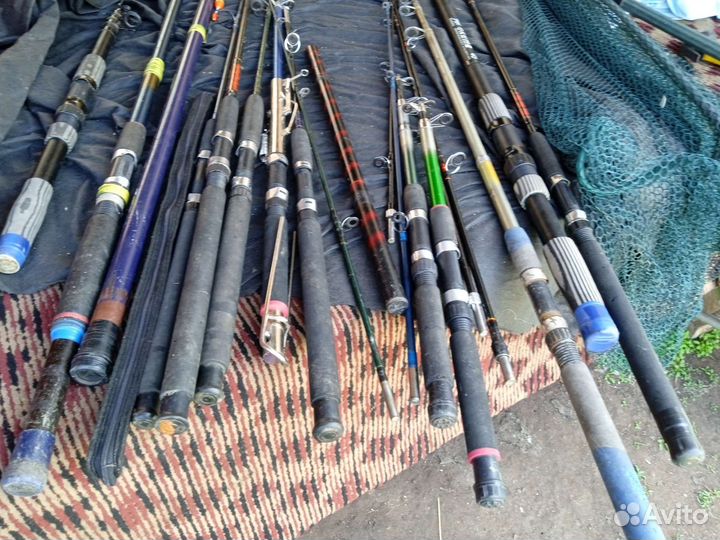 Продажа б/у рыб. Снастей