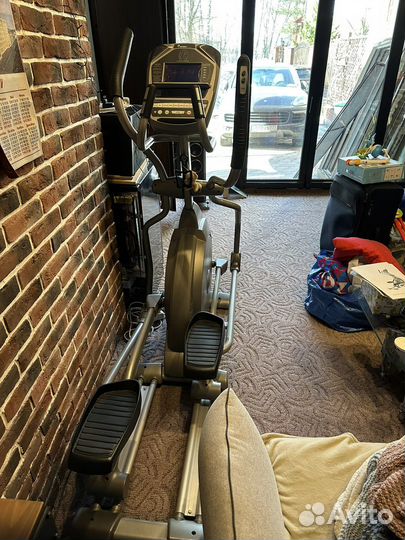 Эллиптический тренажер spirit XE295