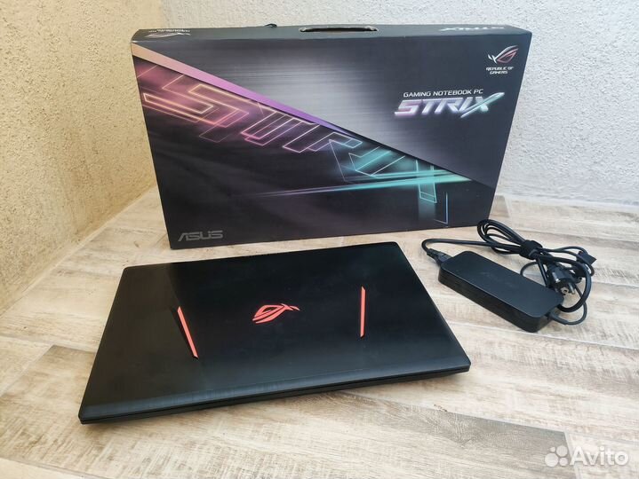 Ноутбук Asus ROG strix GTX1050