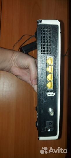 Роутер Thomson TCW770