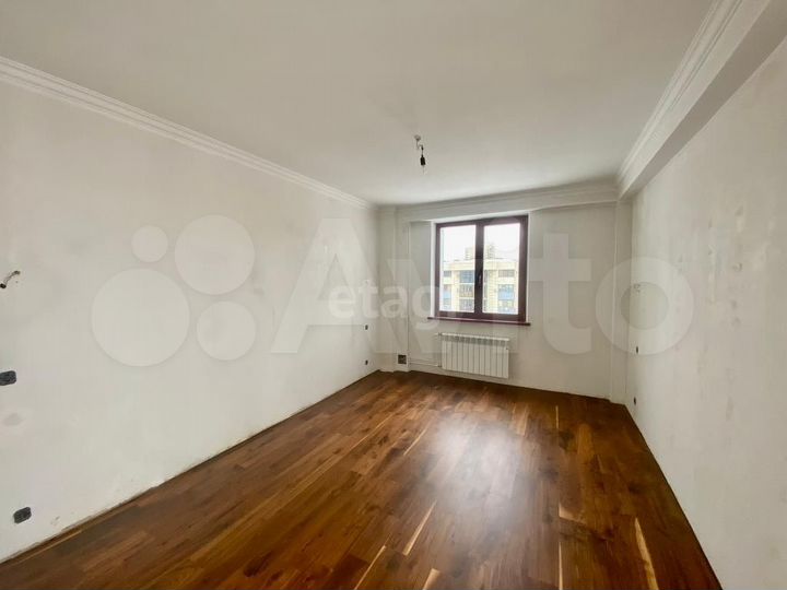 4-к. квартира, 126,6 м², 6/10 эт.