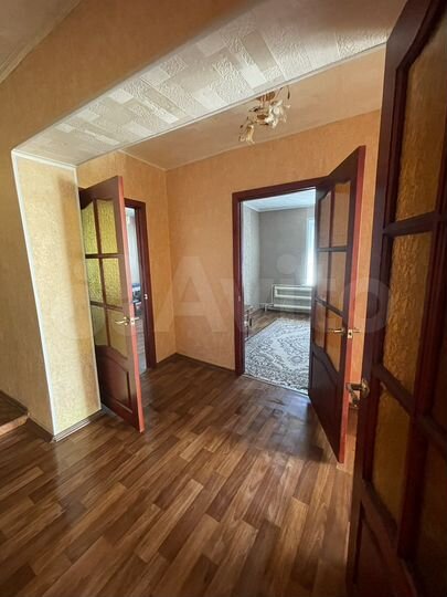 3-к. квартира, 80 м², 5/5 эт.