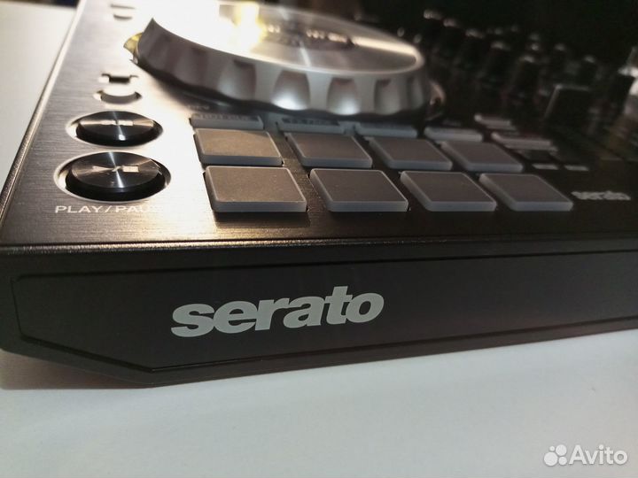 Контроллер Pioneer DDJ-SB3