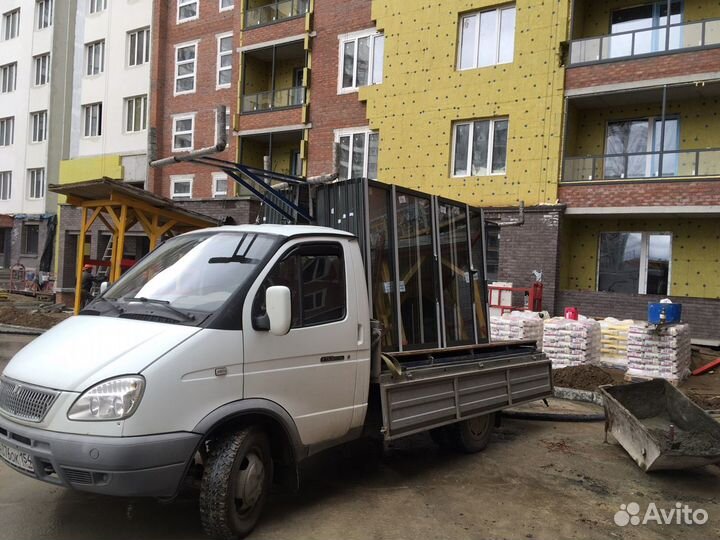 Газель с пирамидой