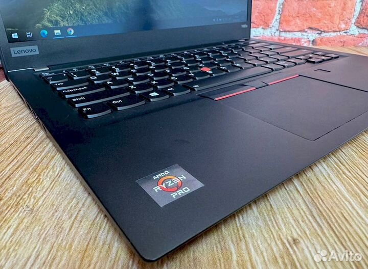 Lenovo thinkpad T495s Vega 8 Ryzen 5 Ноутбук