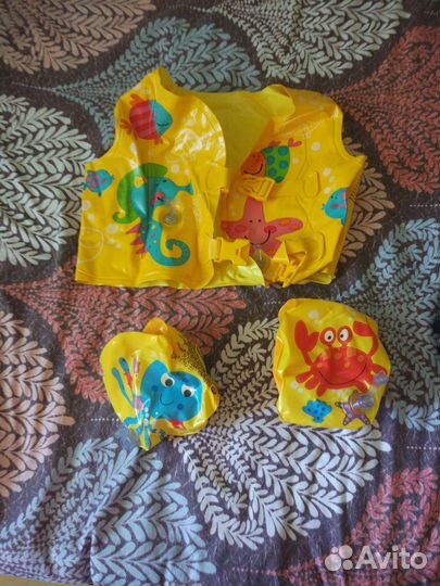 Жилет и нарукавники