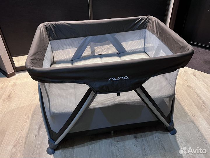 Манеж-кровать nuna
