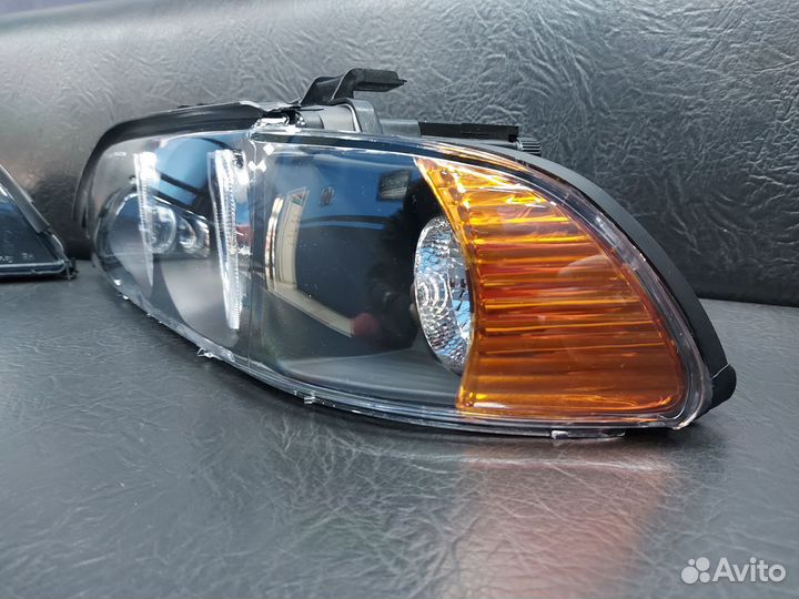Фары BMW E39 с глазками бмв е39 желтый поворотник