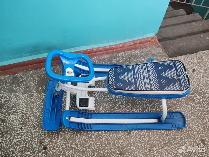 Детский снегокат бу