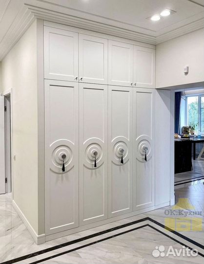 Встраиваемый шкаф