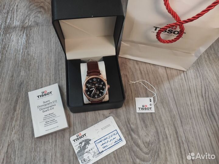 Часы наручные кварцевые tissot
