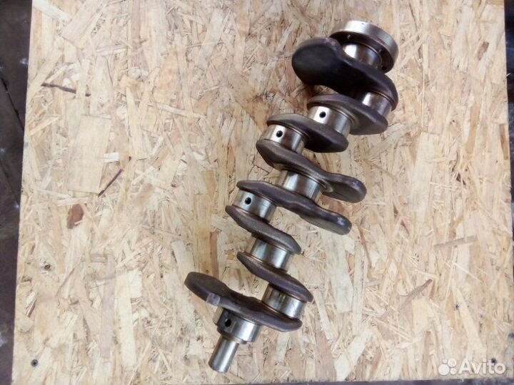 Коленвал Volkswagen Golf 6 хэтчбек 1.4 TSI (caxa)