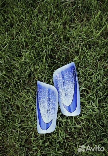 Щитки Nike (3 цвета)