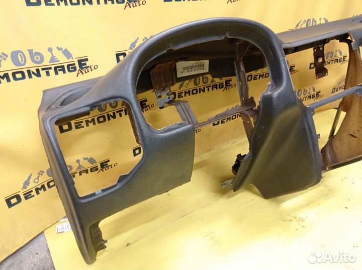 Торпедо Volkswagen Polo 3 6N1 1996