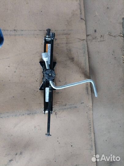 Домкрат SsangYong Rexton Y200 2006