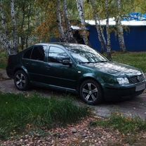 Volkswagen Bora 1.6 MT, 1999, 350 000 км, с пробегом, цена 250 000 руб.