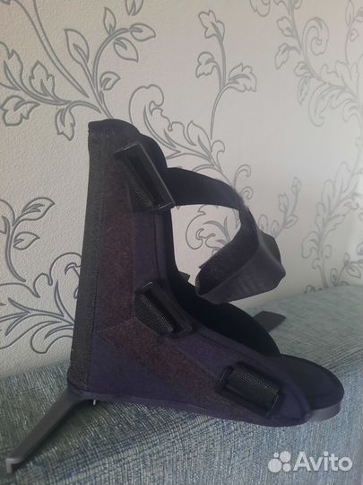 Деротационный сапожок при переломе шейки бедра